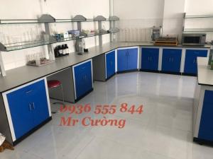 Bàn thí nghiệm áp tường