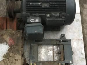 Motor ko đông bộ ba pha