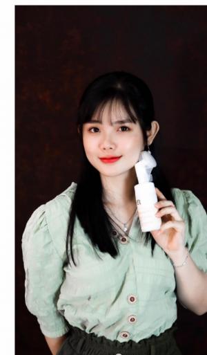 Sửa Rửa Mặt Nhân Sâm Trị Mụn