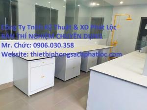 Tủ hút khí độc, bàn thí nghiệm