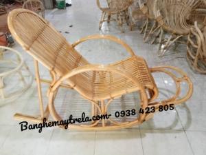 Ghế mây bập bênh ngồi thư giãn