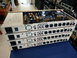 Vang số x12 mới bảo hành 12 tháng