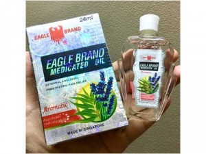 Dầu gió con ó trắng Eagle Brand hương lavender 24ml của Singapore