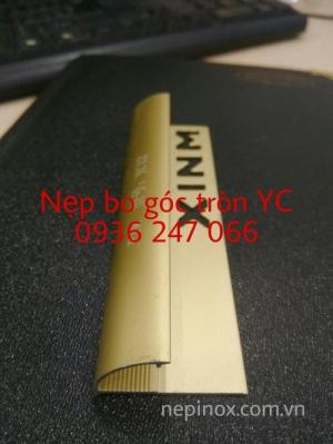 Nẹp bo góc ngoài YC12 vàng mờ, quy cách 12,5mm x 2500mm