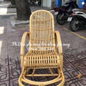 Ghế thư giãn bập bênh bằng mây tre đan