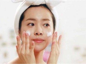 siêu phẩm Sữa Rửa Mặt Innisfree White Pore Facial Cleanser EX