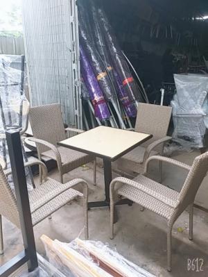 Cần thanh lý 50 bộ bàn ghế tồn kho giá rẻ NHGH1