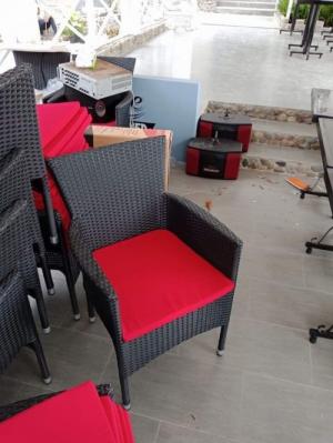 Thanh lý 100 bộ bàn ghế cafe như hình nhgh2