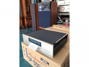CD Accuphase DP-550