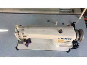 Máy may juki 1 kim công nghiệp 8700 mới 90%