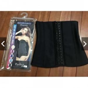 Đai gen bụng latex / Đai nịt bụng latex
- Sản phẩm được làm từ 100% cao su nguyên chất
- Latex được tráng cao su giúp tạo nhiệt, giảm sự thoát nhiệt nên khi mặc bạn sẽ thấy phần eo mặc latex luôn nóng, nhiệt độ này giúp đốt cháy mô mỡ dưới da, mang lại vòng eo săn chắc
- Cấu tạo 9 xương/ 25 xương thép cố định chiều dọc áo nên chỉnh dáng chuẩn, hạn chế thói quen ngồi khom lưng nhiều dẫn đến bị mỡ bụng dưới
- Đeo vô là eo giảm 4-6cm liền luôn, đeo thường xuyên trong vòng 2-3 tháng eo sẽ đc định hình kiểu đồng hồ cát
- Có 3 nấc điều chỉnh , vừa đeo kết hợp tập gym sẽ có kết quả nhanh chóng hơn, sau 1-2 tuần sẽ có thể lùi vô đc nấc 2
- Ngày mặc 5-7 tiếng là đc rồi nè cũng ko khó chịu nên bạn nào càng chịu khó càng mặc nhiều thì eo giảm càng nhanh, hay kết hợp tập luyện trong lúc đeo sẽ cho kết quả bất ngờ luôn
Call : 0394.850.822 gặp Duyên