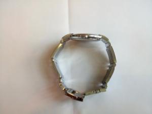 Đồng hồ Movado chính hãng Thụy Sỹ .