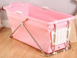 Bồn Tắm Nhựa Gấp Gọn Có Khung