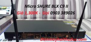 MICRO SHURE BLX C9 II Thân micro chắc chắn được làm bằng nhôm nguyên khối chống va đập và rơi rớt, thân mic tròn cầm rất chắc tay và chống tuột, màu sắc bắt mắt và sang trọng.