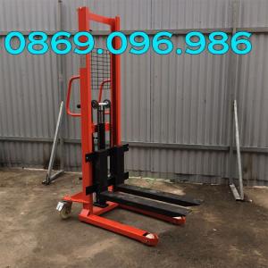 xe nâng tay cao 1 tấn chính hãng