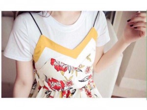 Set Áo Thun + Yếm Hoa Cực Sang