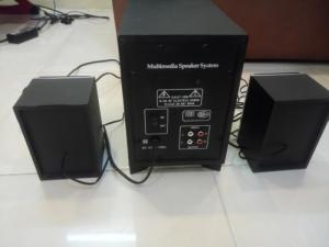 Bộ loa vi tính 2.1 nhỏ gọn .