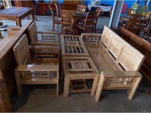 Chuyên bàn ghế phòng khách gỗ sồi,hương xám,hương vàng,xoan đào...
