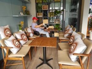Bàn ghế sofa đẹp giá tại xưởng sản xuất..