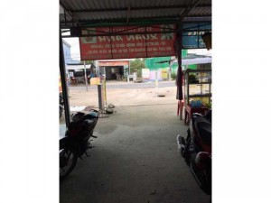 Ban kiot mat tien cho
