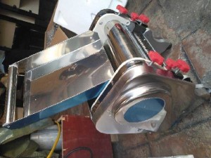 Máy cán và cắt mì sợi bánh canh, bánh gối, bánh tráng