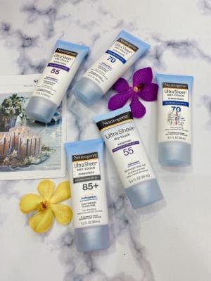 Kem Chống Nắng Neutrogena SPF 55, SPF70, 85(Mỹ): 200k/tuýp 88ml, date 2022,
- Bảo vệ da, thấm nhanh vào da, không bít lỗ chân lông, không gây mụn, không bóng nhờn, chống nắng hiệu quả.
- Bám bền trên da, không trôi ngay cả khi tắm biển.
- Phù hợp với mọi loại da, có khả năng kiềm dầu cực tốt mà không gây khô da hay khiến nhờn rít da.