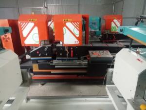 Máy cắt nhôm CAREWIN