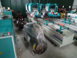 Máy cắt nhôm CAREWIN