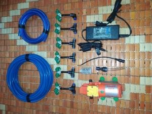Bộ máy bơm tưới lan 6 bes 4 hướng 12v-60w