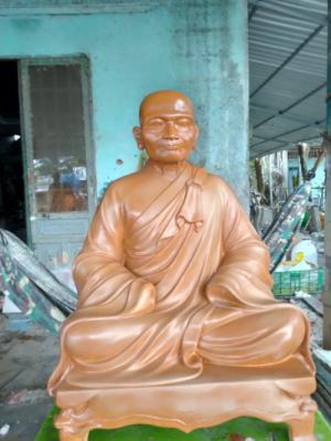 Tượng thờ hòa thượng
