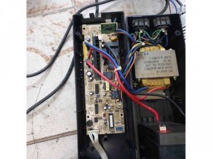 Lưu Điện UPS Eaton 600va không ác qui , mạch zin - Bộ Lưu điện các loại