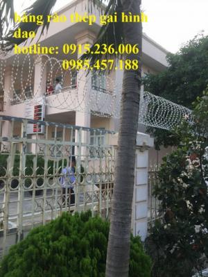 Chúng tôi Chuyên Sản Xuất và lắp đặt Dây thép gai hình Dao vòng 45 giá rẻ