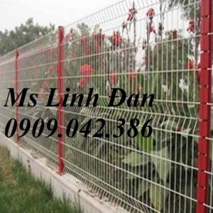 HÀNG RÀO CỘT TRÁI ĐÀO NHÚNG NHỰA