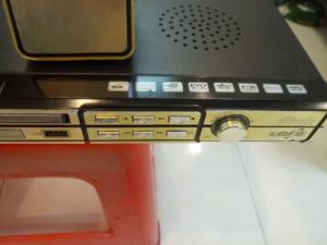 Đầu DVD 3813A kiêm amply có loa .
