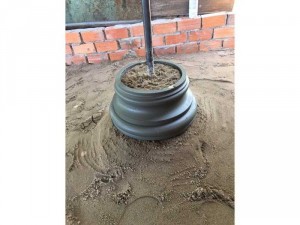 Đầu cột nhà và cột hàng rào