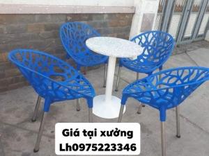 Ghế nhựa đúc mẫu mới giá rẻ bán gá tại cty..