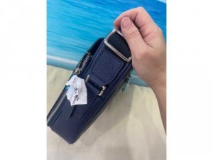 Cặp da thật 100% của hiệu Christian Dior
