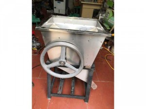 Mua Máy cắt cá Máy băm cá giá rẻ Gọi 0986387472 : Điện Máy Xuân Phú giao hàng toàn quốc