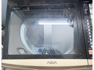 Dư dùng cần thanh lý máy giặt Aqua 9 kí giá 3tr
