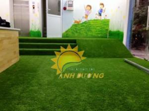 Cỏ nhân tạo trang trí cho trường mầm non, sân chơi, khu vui chơi, TTTM