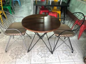 Cần thanh số lượng lớn bàn ghế mỹ ghệ dùng cho quán cafe..
