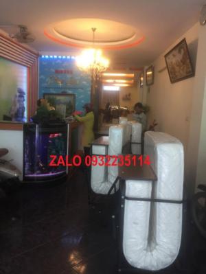 Kích thước giường gấp extra bed phổ thông và theo tiêu chuẩn là:
- Kích thước khi mở: 900*1900*500 mm
- Kích thước khi gấp: 900*1100*600 mm