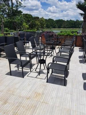 Bàn Ghế cafe Đẹp Quang ĐẠI cần thanh lý gấp số lượng lớn bàn ghế..