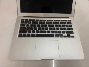 Macbook Air 13 2016 i5 8g 256g đẹp nguyên zin