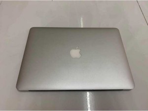 Macbook Air 13 2016 i5 8g 256g đẹp nguyên zin