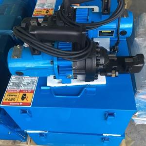 Máy cắt sắt cầm tay