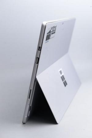 Surface Pro 5 2017 | SSD 128GB | Core M3 | RAM 4GB | 96% - IMI17985