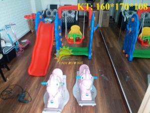 Bộ cầu trượt kèm xích đu cho trẻ em mầm non giá ưu đãi