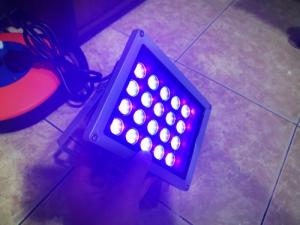 Lưu Ý: Đèn có 2 mẫu
Mẫu 1: 20 Bóng nhỏ 60W
Mẫu 2: 6 Bóng lớn 60W
Chất lượng và chức năng tương tự nhau.