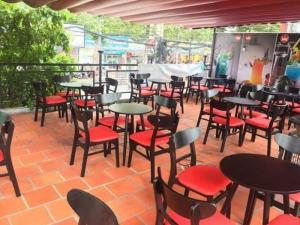 Bàn ghế dùng cho quán café,nhà hàng giá cực rẻ..